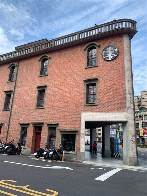 座東向西 賺錢無人知